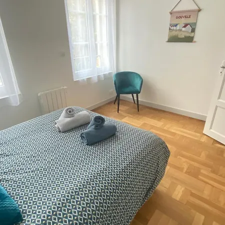 Apartment Appartemement F2 Refait A Neuf Hyper Centre Coutances